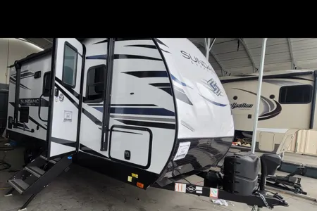 Rachel's Heartland Sundance Travel Trailer