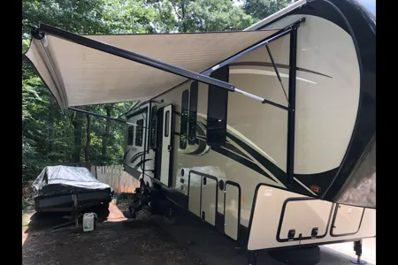 Mike's Forest River 371rebh sandpiper Fifth Wheel