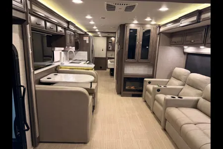 Entegra Coach vison xl Class A