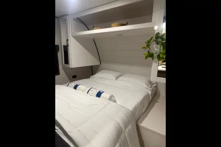 Irma's Highland Ridge RV 26BHS Travel Trailer W/Solar