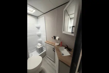 Irma's Highland Ridge RV 26BHS Travel Trailer W/Solar