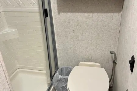 H's Mercedes-Benz sprinter Class C