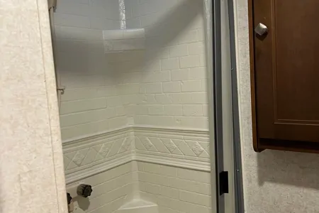 H's Mercedes-Benz sprinter Class C