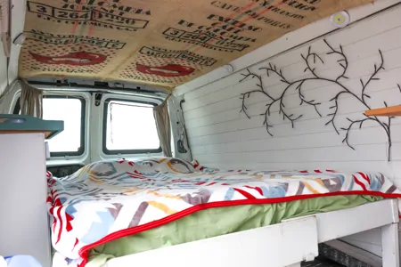 Banff Scenic Cruiser | Reliable & Comfy GMC 2500