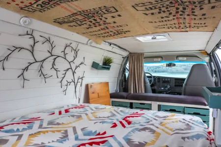 Banff Scenic Cruiser | Reliable & Comfy GMC 2500
