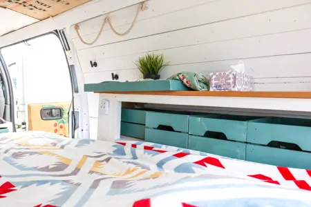 Banff Scenic Cruiser | Reliable & Comfy GMC 2500