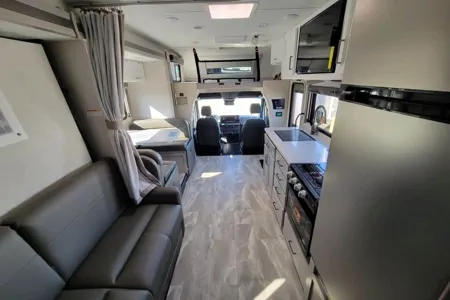 Daniel's Thor Mercedes Benz Quantum MB24 Class C