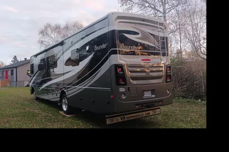 Randy's Ford Fleetwood bounder 35k Class A