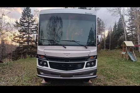 Randy's Ford Fleetwood bounder 35k Class A