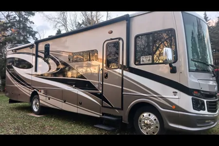 Randy's Ford Fleetwood bounder 35k Class A