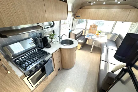Sliver Moon - Airstream Flying Cloud Travel Trailer
