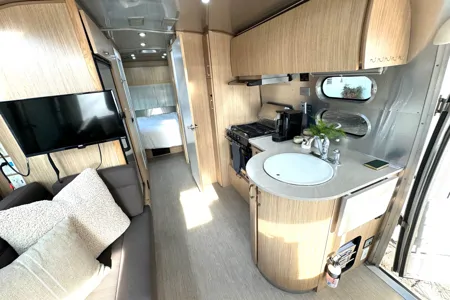 Sliver Moon - Airstream Flying Cloud Travel Trailer