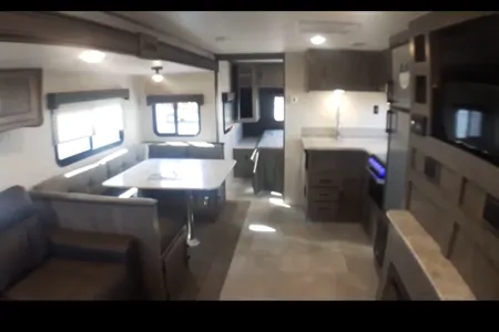 Smidt’s Coachmen Apex Travel Trailer