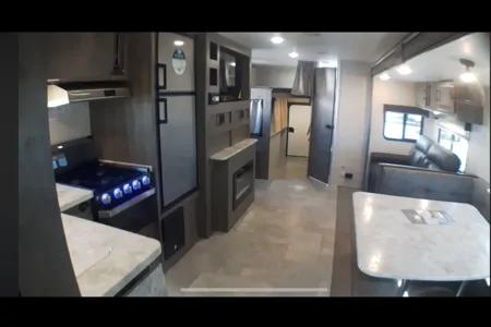 Smidt’s Coachmen Apex Travel Trailer