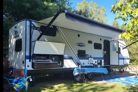 Jeff's Jayco Jay Feather 27BH Travel Trailer