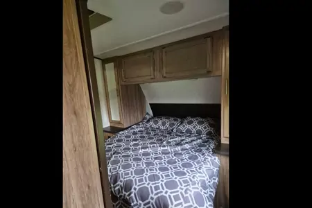 Jeff's Jayco Jay Feather 27BH Travel Trailer