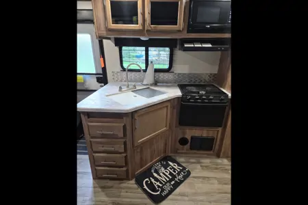 Jeff's Jayco Jay Feather 27BH Travel Trailer