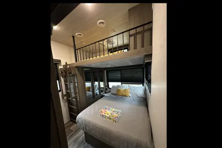 Cougar Camping 364-BHL Fifth Wheel