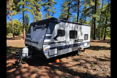 Keystone Zinger Lite 18BH Travel Trailer