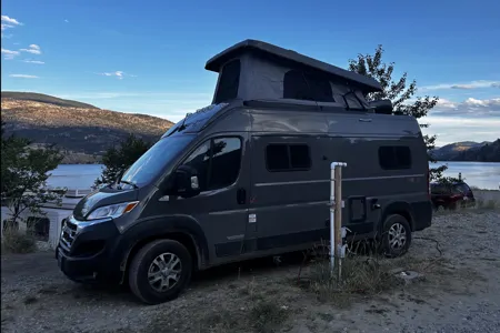 Sonia Winnebago Solis Classe B