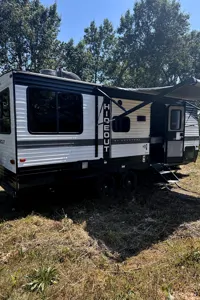 Zuleyma'S Keystone Hideout Travel Trailer