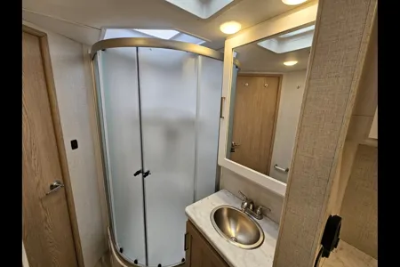 Roadtrip Express!! 2026 Fourwinds Class C 31E