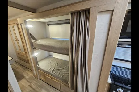 Roadtrip Express!! 2026 Fourwinds Class C 31E