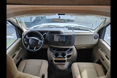 Roadtrip Express!! 2026 Fourwinds Class C 31E