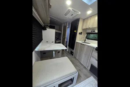 AR's Salem 179DBK Off-grid Travel Trailer