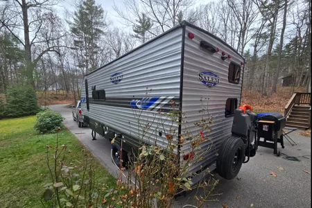 AR's Salem 179DBK Off-grid Travel Trailer