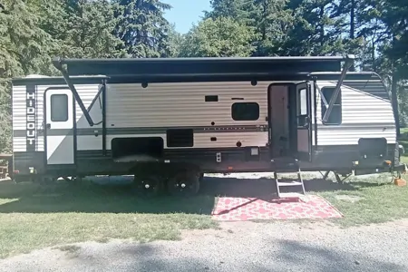 "The Roaming Retreat" 32 Foot 2022 Travel Trailer