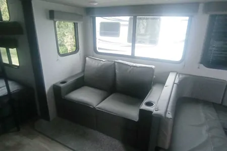 "The Roaming Retreat" 32 Foot 2022 Travel Trailer