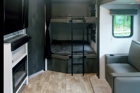 "The Roaming Retreat" 32 Foot 2022 Travel Trailer