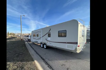 32FT Evanston WY R-Vision HSE Travel Trailer