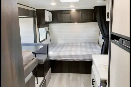 SUNNYS  & JANES BRAND NEW TRAILER GETAWAY