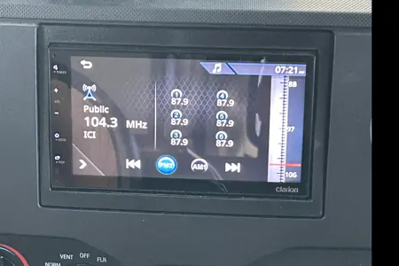 patricia Thor Motor Coach 4winds 19G Classe C