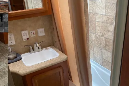 mike's Sportsman Kz321 Travel Trailer