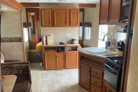 mike's Sportsman Kz321 Travel Trailer