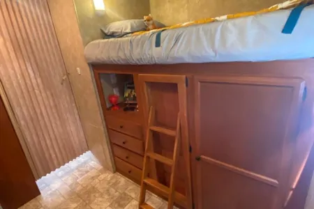 mike's Sportsman Kz321 Travel Trailer