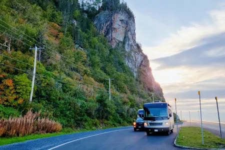 Seguin Ranch's Thor Motor Coach 32vs Class A