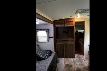 Rays RV Shadow cruiser S312 FBS Travel Trailer