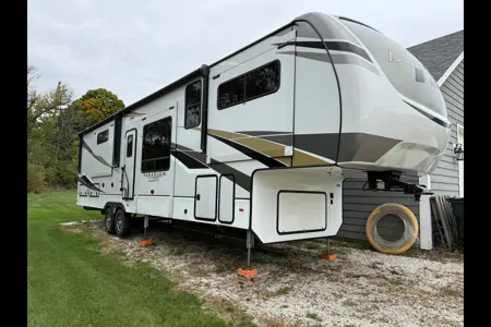 Alliance RV Paradigm 385FL Fifth Wheel