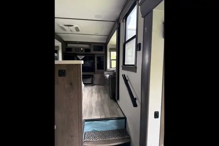 Alliance RV Paradigm 385FL Fifth Wheel