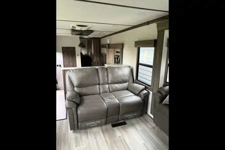 Alliance RV Paradigm 385FL Fifth Wheel