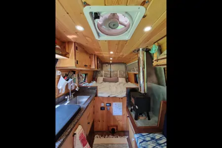 Sherpa: Dodge Sprinter Class B Van