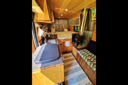 Sherpa: Dodge Sprinter Class B Van