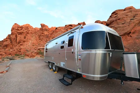 25ft Airstream - with Solar - 1/2 Ton Towable