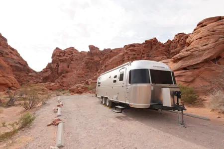 25ft Airstream - with Solar - 1/2 Ton Towable
