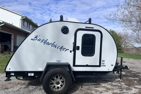Jojo’s Braxton Creek Bushwhacker 10HD Travel Trailer