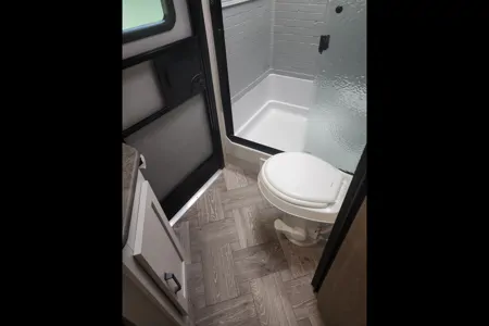 Palomino Puma 28DBFQ Travel Trailer
